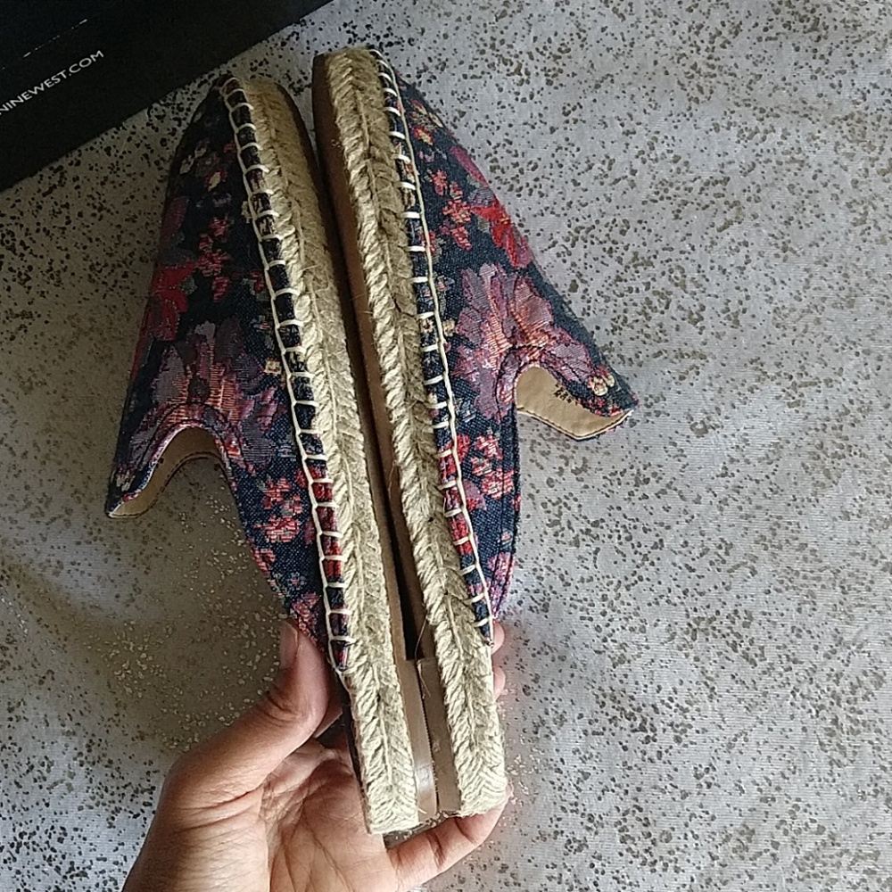 Nine West Floral Jacquard Mules - Picture 8 of 8